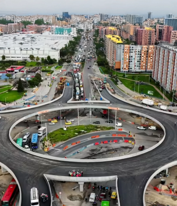 ¿Por qué se demoran tanto las obras en Colombia? Informe de Fedesarrollo señala a licencias y consulta previa como factores clave y propone cambios