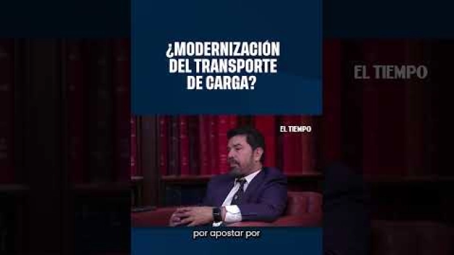 El Gobierno anunció que trabajará en la modernización del transporte de carga mediante programas de renovación de flota, chatarrización y la incorporación de vehículos más eficientes y menos contaminantes. Además, planteó fortalecer el sistema multimodal, promoviendo el transporte férreo y fluvial para reducir la dependencia de las carreteras. También aseguró que reforzará la seguridad en los principales corredores viales ante las denuncias de extorsión, robos y ataques contra transportadores, una problemática que genera millonarias pérdidas para el país.
#ElTiempo #NoticiasColombia #ÚltimaHora #TransporteDeCarga #Colombia #Infraestructura #SeguridadVial #Transportadores #Logística #Noticias
SUSCRÍBETE: https://bit.ly/eltiempoYT
Síguenos en nuestras redes sociales:
X: https://twitter.com/eltiempo
Facebook: https://www.facebook.com/eltiempo
Instagram: https://www.instagram.com/eltiempo
El Tiempo es el medio líder de noticias en Colombia, caracterizado por sus investigaciones y reportajes exclusivos, sobre: justicia, deportes, economía, política, cultura, tecnología, innovación, cambio climático, entre otros eventos noticiosos en Colombia y el mundo.
Para mayor información ingresa a: https://www.eltiempo.com
Otros canales de El Tiempo
Citytv: https://www.youtube.com/c/citytvbogota
Bravíssimo Citytv: https://www.youtube.com/c/BRAVISSIMOCITYTV
Portafolio: https://www.youtube.com/user/PortafolioCO
Futbolred: https://www.youtube.com/c/FutbolRedCO