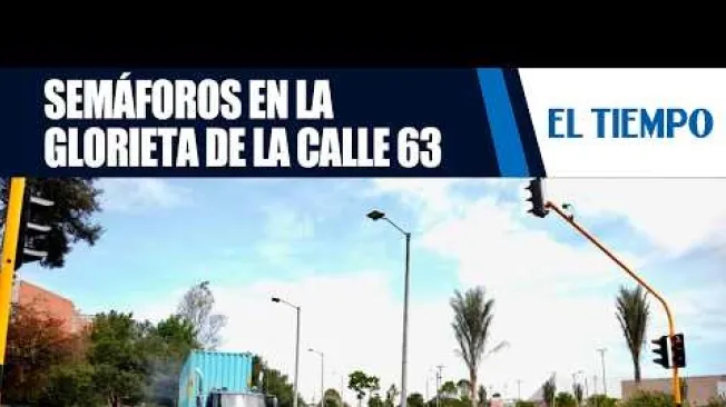 #ElTiempo #NoticiasColombia #ÚltimaHora
Presentamos el balance del primer día con semáforos en la glorieta de la calle 63, les contamos sobre las labores de control y la recompensa por el incendio en Villa de Leyva, y revisamos la estrategia distrital "Aprender para saldar".
¿Considera que cambiar el pago de multas por talleres de formación es una mejor alternativa para la ciudadanía?
00:00 Balance de movilidad y opiniones ciudadanas en el primer día de semáforos en la calle 63 con carrera 50
01:30 Estado del incendio forestal en el cerro de San Marcos, Villa de Leyva, y anuncio de recompensa
03:00 Descuentos y alivios tributarios en el impuesto predial e industria y comercio en Soacha
04:30 Iniciativa "Aprender para saldar": cómo cambiar comparendos de convivencia por talleres de oficios en Bogotá
SUSCRÍBETE: https://bit.ly/eltiempoYT
Síguenos en nuestras redes sociales:
X: https://twitter.com/eltiempo
Facebook: https://www.facebook.com/eltiempo
Instagram: https://www.instagram.com/eltiempo
El Tiempo es el medio líder de noticias en Colombia, caracterizado por sus investigaciones y reportajes exclusivos, sobre: justicia, deportes, economía, política, cultura, tecnología, innovación, cambio climático, entre otros eventos noticiosos en Colombia y el mundo.
Para mayor información ingresa a: https://www.eltiempo.com
Otros canales de El Tiempo
Citytv: https://www.youtube.com/c/citytvbogota
Bravíssimo Citytv: https://www.youtube.com/c/BRAVISSIMOCITYTV
Portafolio: https://www.youtube.com/user/PortafolioCO
Futbolred: https://www.youtube.com/c/FutbolRedCO
Balance positivo en el primer día con semáforos en la glorieta de la calle 63 | EL TIEMPO