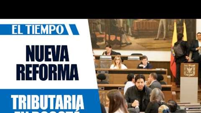 #ElTiempo #NoticiasColombia #ÚltimaHora
Conversamos y analizamos la aprobación de la nueva reforma tributaria en Bogotá, les contamos la triste despedida de Tony, indagamos sobre la problemática de evasión en Transmilenio y entrevistamos a las autoridades sobre las denuncias de violencia intrafamiliar.
00:00 Aprobación de la nueva reforma tributaria en Bogotá
02:15 Seguimiento a don Agapito y la partida de su perrito Tony
04:30 Preocupante situación de colados en la estación Madelena
06:45 Aumento de casos de violencia intrafamiliar y canales de denuncia
SUSCRÍBETE: https://bit.ly/eltiempoYT
Síguenos en nuestras redes sociales:
X: https://twitter.com/eltiempo
Facebook: https://www.facebook.com/eltiempo
Instagram: https://www.instagram.com/eltiempo
El Tiempo es el medio líder de noticias en Colombia, caracterizado por sus investigaciones y reportajes exclusivos, sobre: justicia, deportes, economía, política, cultura, tecnología, innovación, cambio climático, entre otros eventos noticiosos en Colombia y el mundo.
Para mayor información ingresa a: https://www.eltiempo.com
Otros canales de El Tiempo
Citytv: https://www.youtube.com/c/citytvbogota
Bravíssimo Citytv: https://www.youtube.com/c/BRAVISSIMOCITYTV
Portafolio: https://www.youtube.com/user/PortafolioCO
Futbolred: https://www.youtube.com/c/FutbolRedCO
Nueva reforma tributaria en Bogotá y alumbrado público | EL TIEMPO