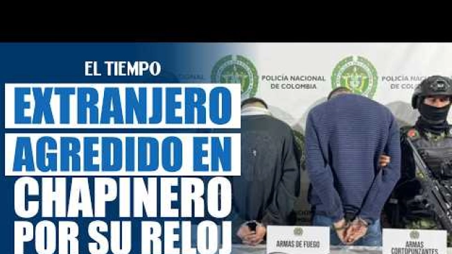 Un extranjero caminaba por Chapinero cuando dos hombres habrían intentado robarle un reloj y lo agredieron. Los llamados de auxilio alertaron a la comunidad y permitieron la reacción de la Policía y el Ejército. Los uniformados lograron retener a los dos señalados, quienes posteriormente fueron capturados. El reloj fue recuperado y las autoridades avanzan en el proceso correspondiente para esclarecer lo ocurrido. ¿Considera que la inseguridad en Bogotá está desbordada? Cuéntenos en los comentarios. #ElTiempo #NoticiasColombia #ÚltimaHora #Chapinero #Bogotá #Hurto #Seguridad #CityNoticias

SUSCRÍBETE: https://bit.ly/eltiempoYT 

Síguenos en nuestras redes sociales:
X: https://twitter.com/eltiempo 
Facebook: https://www.facebook.com/eltiempo 
Instagram: https://www.instagram.com/eltiempo 

El Tiempo es el medio líder de noticias en Colombia, caracterizado por sus investigaciones y reportajes exclusivos, sobre:  justicia, deportes, economía, política, cultura, tecnología, innovación, cambio climático, entre otros eventos noticiosos en Colombia y el mundo.

Para mayor información ingresa a: https://www.eltiempo.com 

Otros canales de El Tiempo
Citytv: https://www.youtube.com/c/citytvbogota  
Bravíssimo Citytv: https://www.youtube.com/c/BRAVISSIMOCITYTV  
Portafolio: https://www.youtube.com/user/PortafolioCO  
Futbolred: https://www.youtube.com/c/FutbolRedCO
