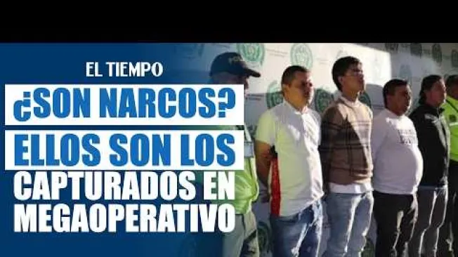 Ocho personas requeridas por la justicia de Estados Unidos por presuntos delitos relacionados con el narcotráfico y el lavado de activos fueron capturadas en Colombia con fines de extradición, informó la Fiscalía General de la Nación.

Las detenciones se realizaron en dos procedimientos coordinados entre la Fiscalía y las autoridades estadounidenses. Siete de los capturados son señalados de presuntamente integrar una organización dedicada al tráfico internacional de estupefacientes, lavado de activos y concierto para delinquir. Estos son los detenidos.
 #ElTiempo #NoticiasColombia #ÚltimaHora #Narcotráfico #LavadoDeActivos #Capturas #CityNoticias #ELTIEMPO

SUSCRÍBETE: https://bit.ly/eltiempoYT 

Síguenos en nuestras redes sociales:
X: https://twitter.com/eltiempo 
Facebook: https://www.facebook.com/eltiempo 
Instagram: https://www.instagram.com/eltiempo 

El Tiempo es el medio líder de noticias en Colombia, caracterizado por sus investigaciones y reportajes exclusivos, sobre:  justicia, deportes, economía, política, cultura, tecnología, innovación, cambio climático, entre otros eventos noticiosos en Colombia y el mundo.

Para mayor información ingresa a: https://www.eltiempo.com 

Otros canales de El Tiempo
Citytv: https://www.youtube.com/c/citytvbogota  
Bravíssimo Citytv: https://www.youtube.com/c/BRAVISSIMOCITYTV  
Portafolio: https://www.youtube.com/user/PortafolioCO  
Futbolred: https://www.youtube.com/c/FutbolRedCO