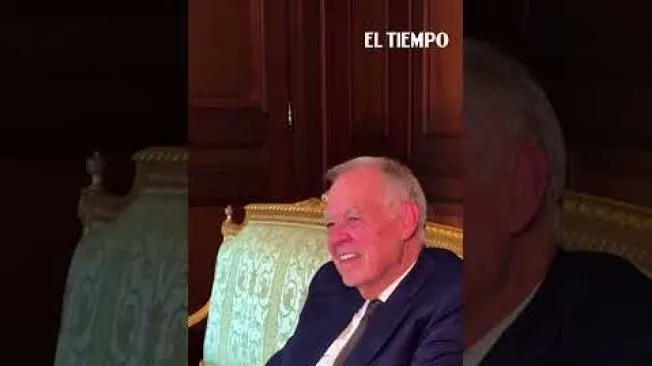 #ElTiempo #NoticiasColombia #ÚltimaHora
SUSCRÍBETE: https://bit.ly/eltiempoYT
Síguenos en nuestras redes sociales:
X: https://twitter.com/eltiempo
Facebook: https://www.facebook.com/eltiempo
Instagram: https://www.instagram.com/eltiempo
El Tiempo es el medio líder de noticias en Colombia, caracterizado por sus investigaciones y reportajes exclusivos, sobre: justicia, deportes, economía, política, cultura, tecnología, innovación, cambio climático, entre otros eventos noticiosos en Colombia y el mundo.
Para mayor información ingresa a: https://www.eltiempo.com
Otros canales de El Tiempo
Citytv: https://www.youtube.com/c/citytvbogota
Bravíssimo Citytv: https://www.youtube.com/c/BRAVISSIMOCITYTV
Portafolio: https://www.youtube.com/user/PortafolioCO
Futbolred: https://www.youtube.com/c/FutbolRedCO