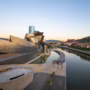 Vista general del museo Guggenheim, uno de los espacios de arte contemporáneo más famosos de Bilbao