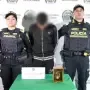 El hombre fue capturado en el sector de La Estanzuela, en el centro de Bogotá, mientras portaba una granada de fragmentación, según la Policía.