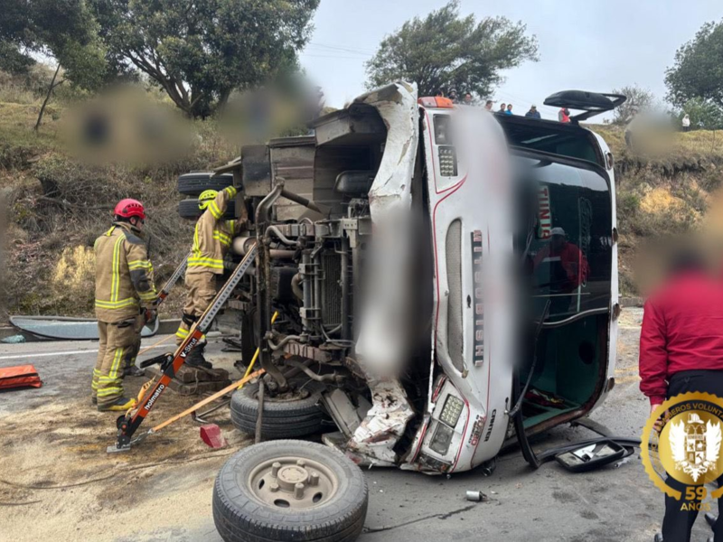 Accidente en la vía Tunja-Villa de Leyva: bus de servicio público se ...