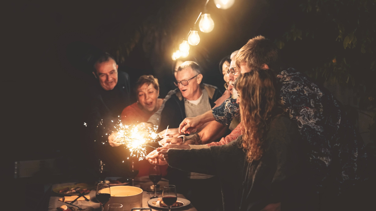 Cómo atraer prosperidad en Año Nuevo: cinco rituales para cerrar ciclos e iniciar 2026 sin energías negativas