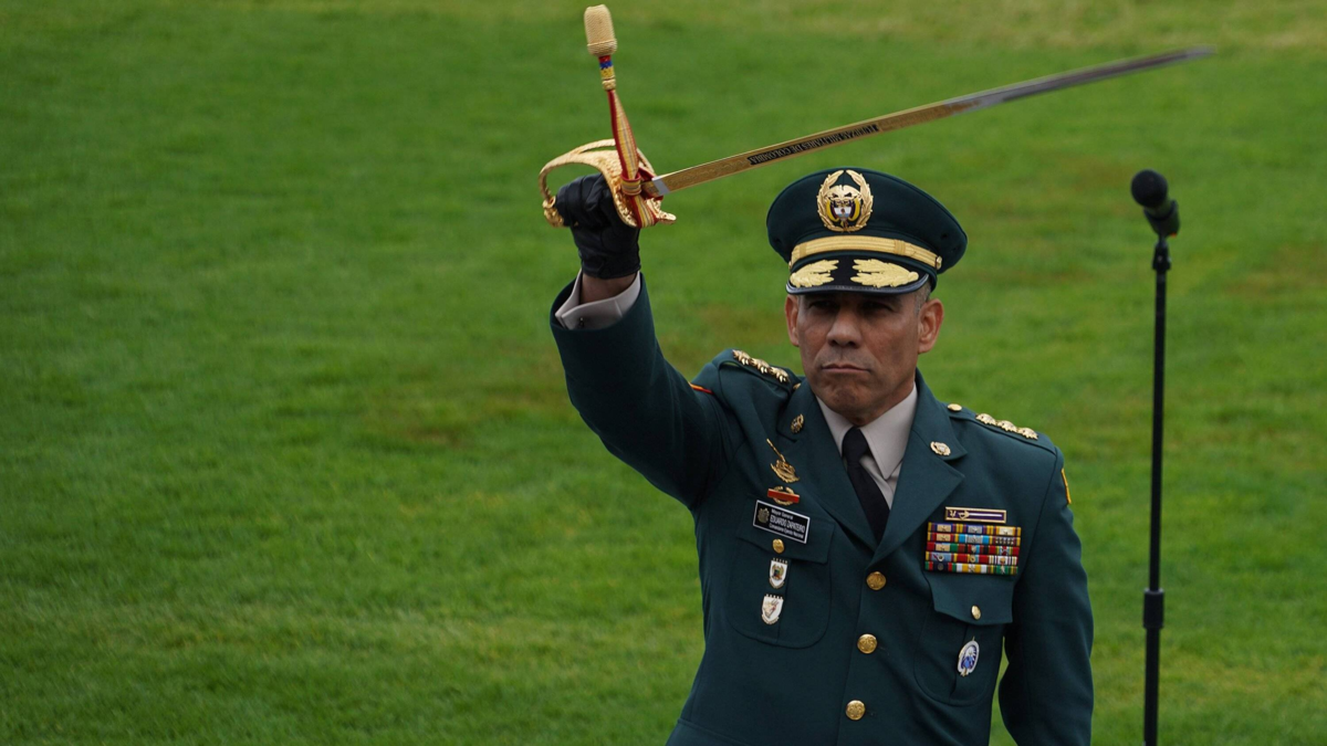 Atención: Fiscalía imputará al general (r) Eduardo Zapateiro por supuesto acoso sexual a funcionarias del Ejército