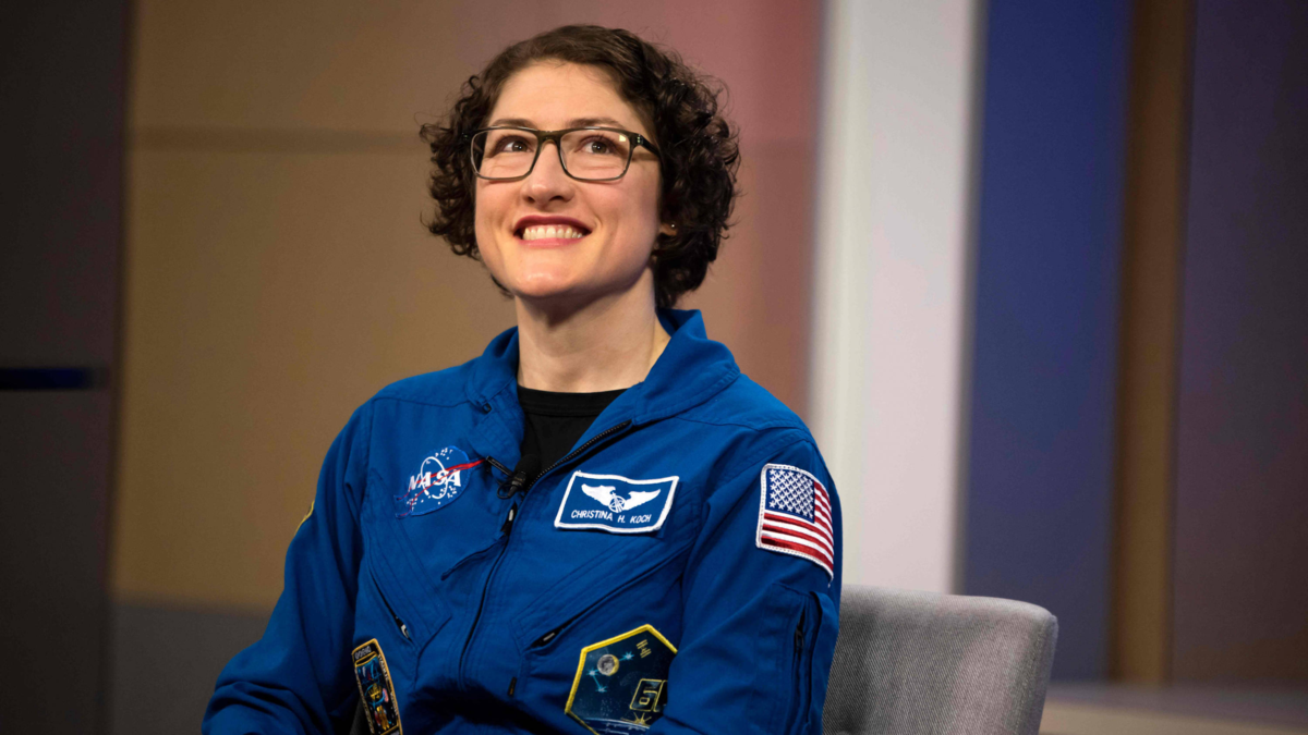 ¿Quién es Christina Koch, la primera mujer en viajar a la Luna con la misión Artemis II?