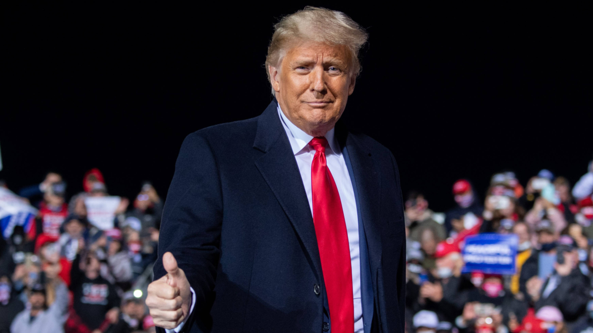 Presidente Donald Trump firma orden para celebrar carrera de IndyCar en las calles de Washington en agosto de 2026