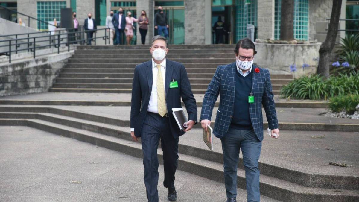 Jueza absuelve al exembajador Fernando Sanclemente en el caso de la 'narcofinca'