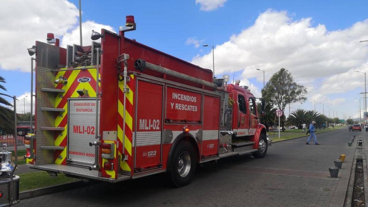 Incendio en centro del ICBF en Bogotá dejó 16 menores evadidos: emergencia fue controlada y continúa la búsqueda