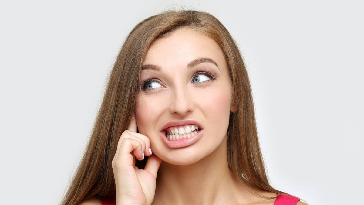 Apretar los dientes no siempre está relacionado con el estrés: lo que el bruxismo puede revelar sobre otros trastornos de salud ocultos