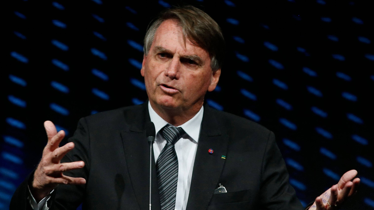 Corte Suprema de Brasil ordena traslado de Bolsonaro a instalación policial en un presidio especial tras denuncias de que disfrutaba de 'privilegios'