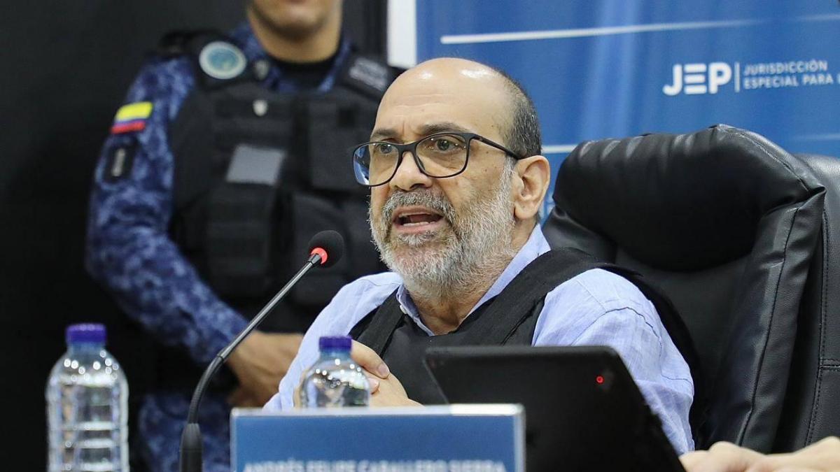 ‘Jorge 40’ acepta cargos por crímenes contra 145 personas durante toma violenta de las AUC en Cesar