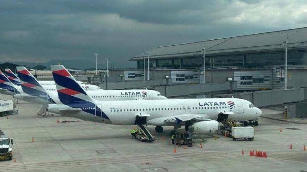 LATAM confirma nuevas cancelaciones de vuelos para la próxima semana por huelga de pilotos en Chile