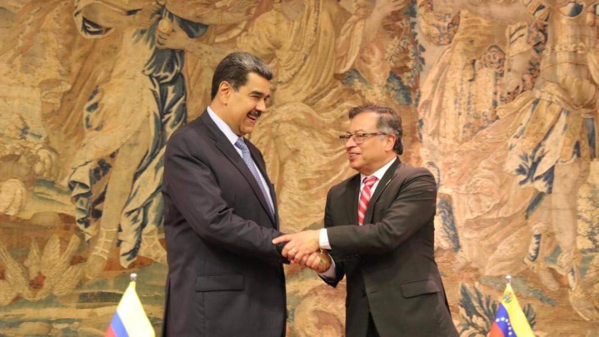 Las tácticas del chavismo que están en la fórmula del Gobierno de Gustavo Petro de cara a sus últimos meses de mandato