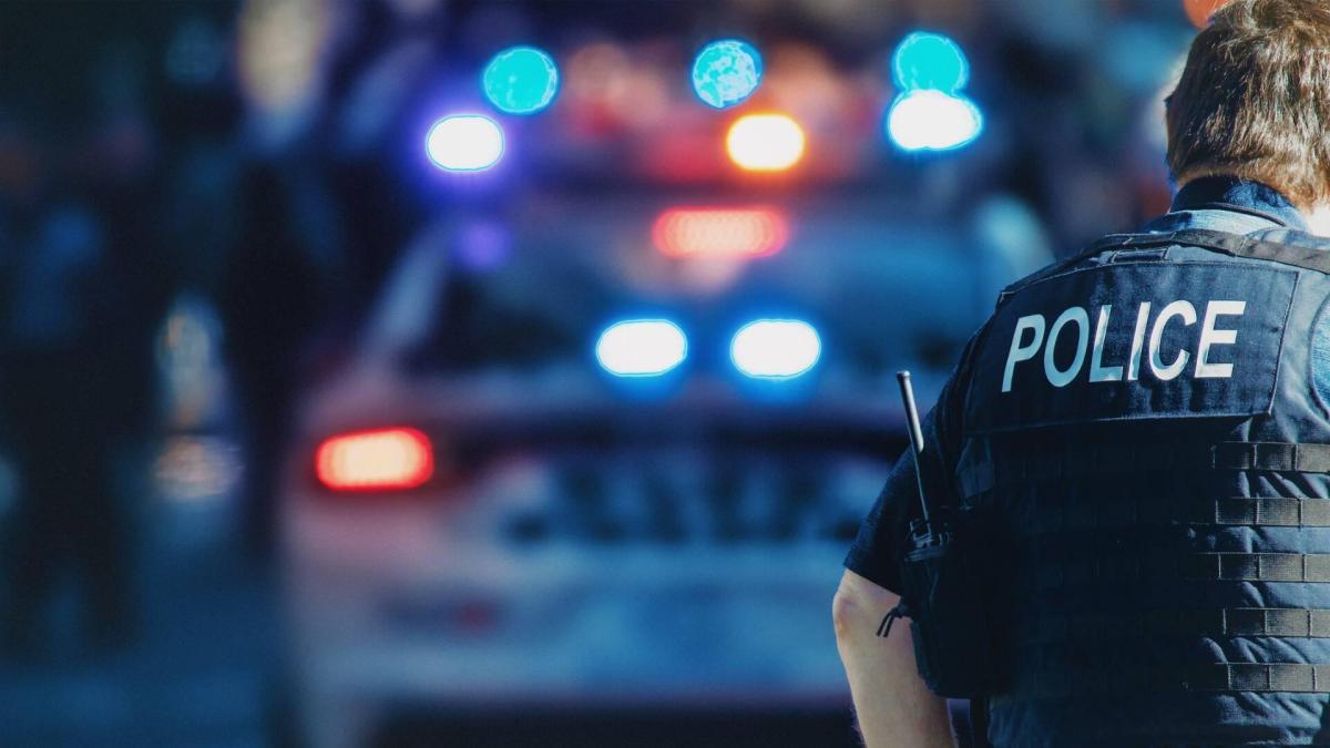 Accidente en Estados Unidos: niño de dos años dispara y mata a su madre