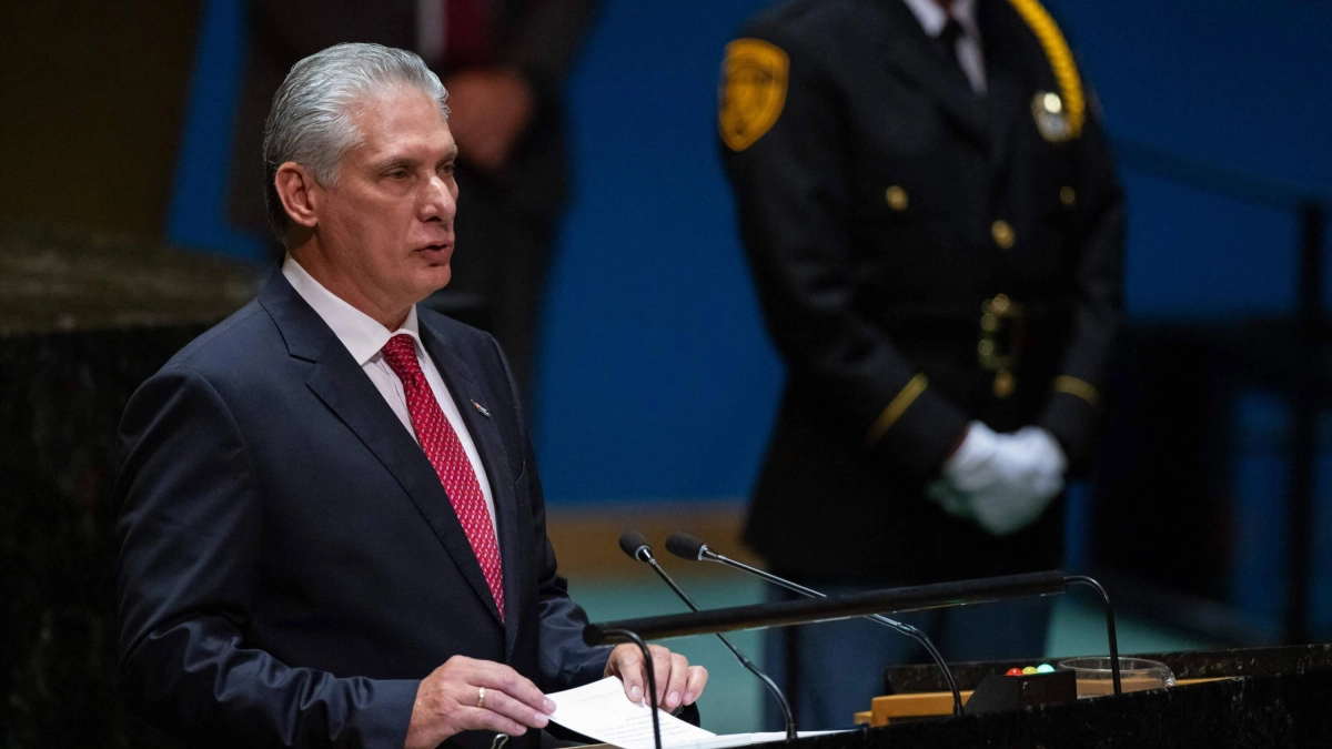  Presidente cubano, Miguel D&iacute;az-Canel, agradeci&oacute; a Colombia por env&iacute;o de casi 100 toneladas de ayuda...