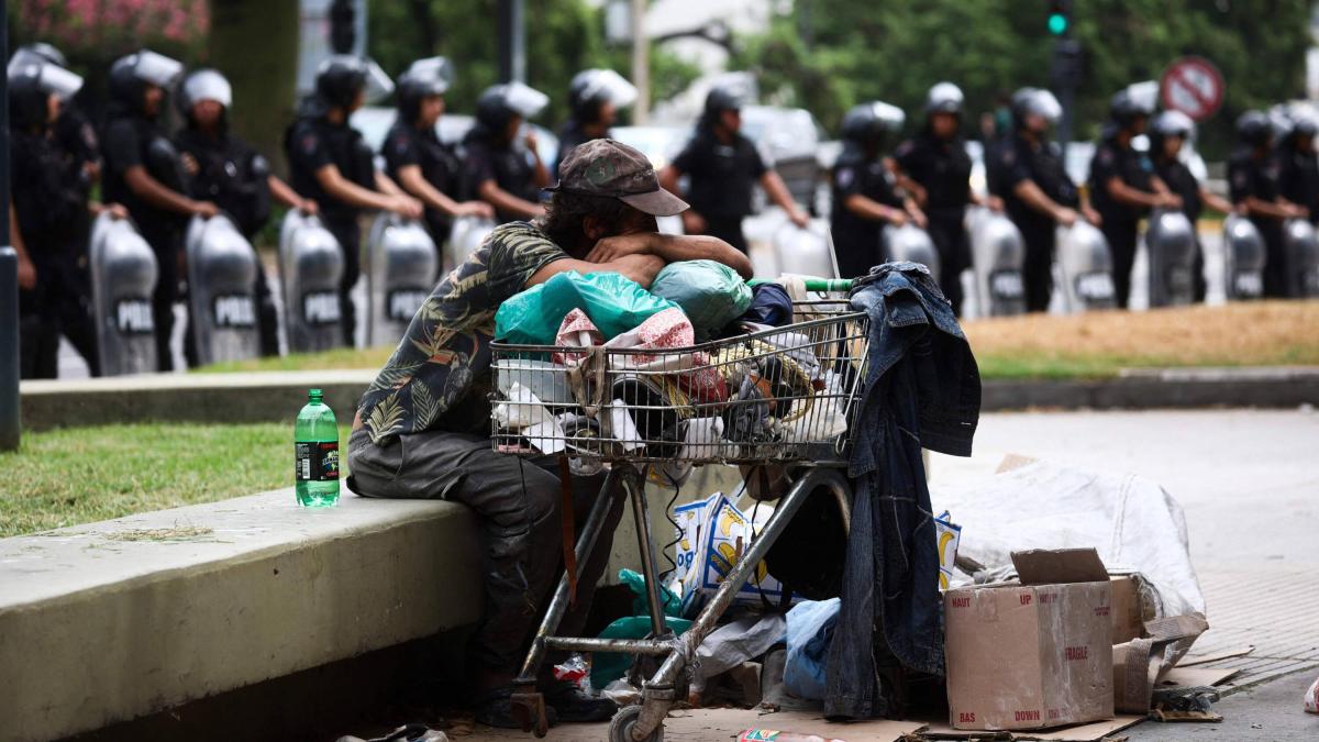Cinco ciudades pusieron el 27 % de la reducción de la pobreza monetaria en Colombia; gobiernos locales explican sus logros