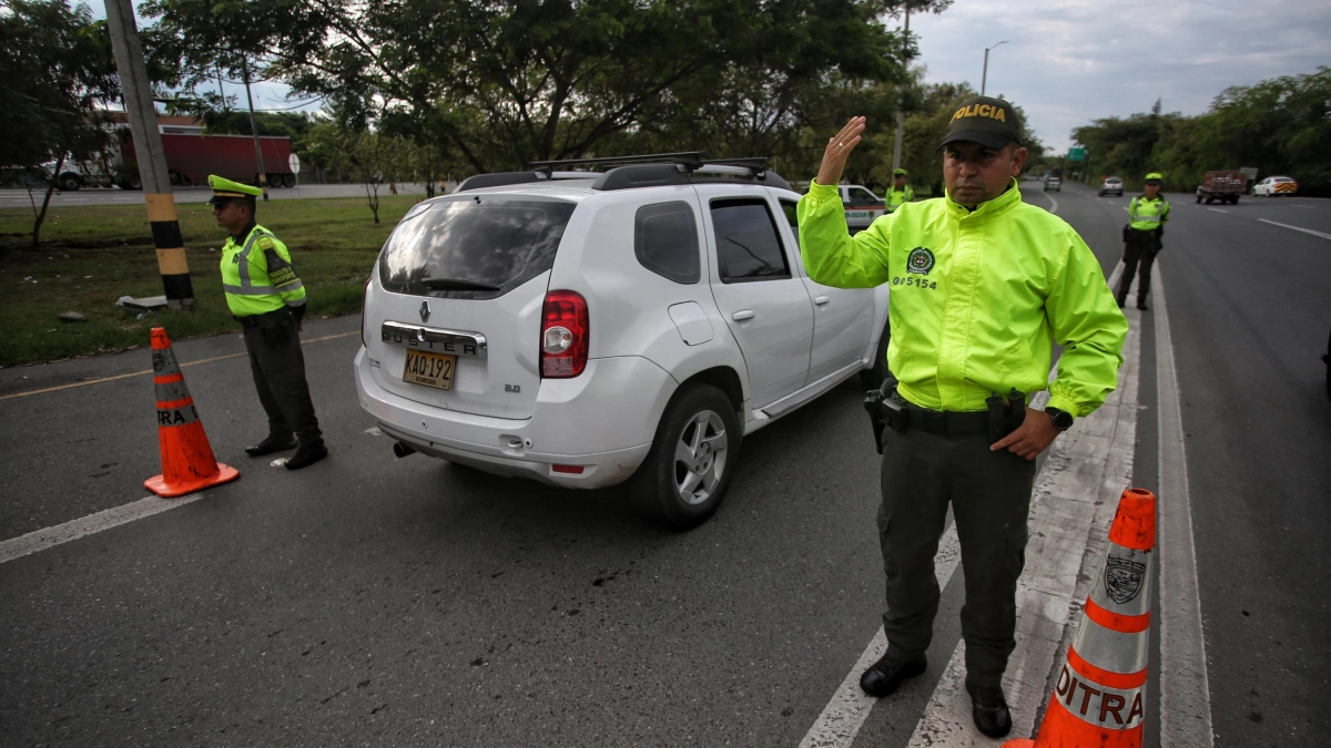 La Policía Valle frustra fuga de 24 internos en El Cerrito, Valle; nueve lograron escapar, pero ‘Suricato’, uno de los más peligrosos, fue recapturado
