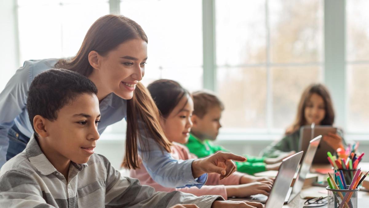 Los mejores colegios de Colombia 2025, según ranking Sapiens: Barranquilla, Villavicencio y Bogotá lideran el listado