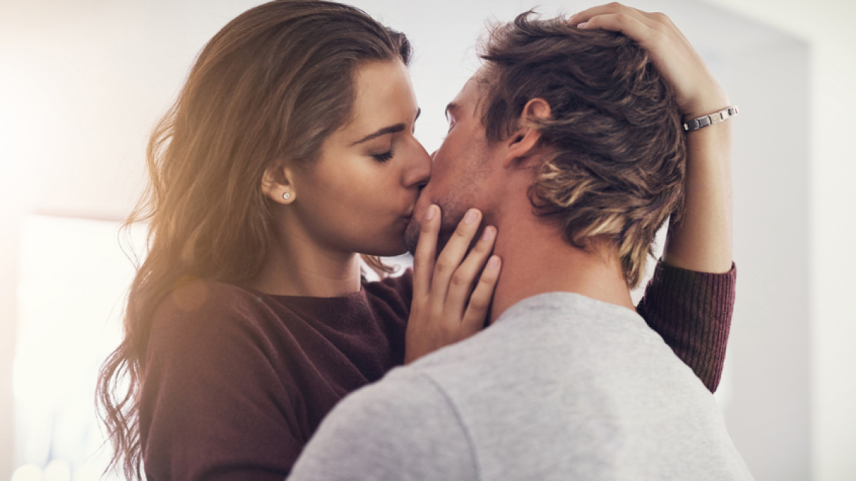 Besos de ventanilla / Columna Sexo con Esther