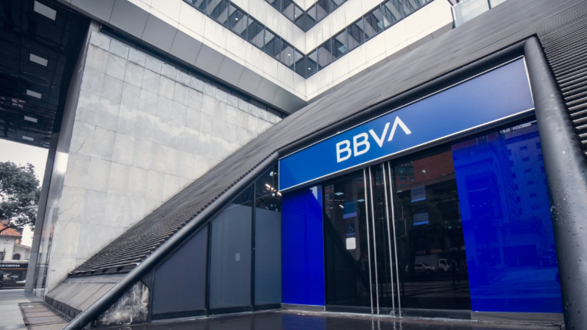 Pagos, crédito y deuda pública: así son las operaciones con las que BBVA amplía su operación en Colombia