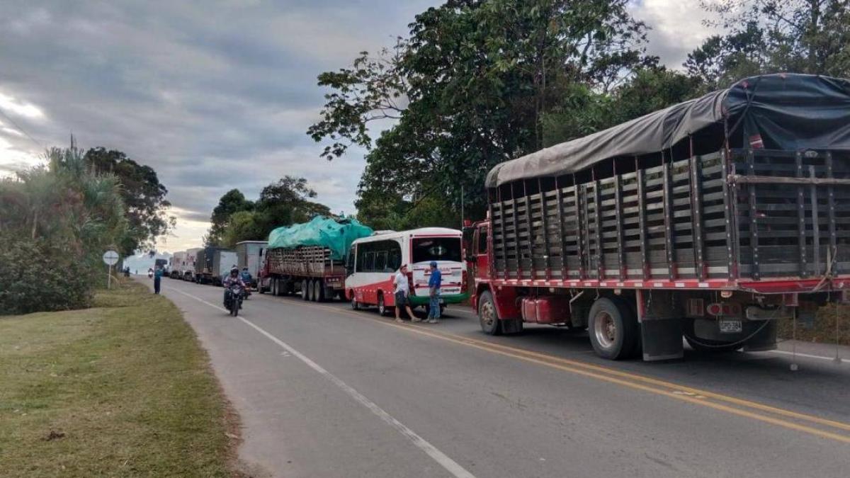 Alerta: comunidades bloquean la vía Panamericana, entre Cali y Popayán