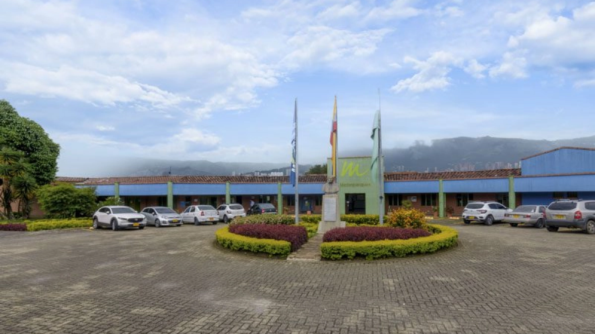 Más de  mil millones en multas: la SIC destapa el ‘cartel de la contratación’ pública en Medellín durante la Alcaldía de Daniel Quintero