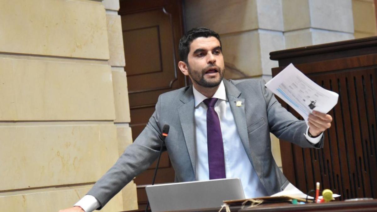 Congreso activa subcomisiones para decidir futuro de objeciones a ley sobre altos cargos