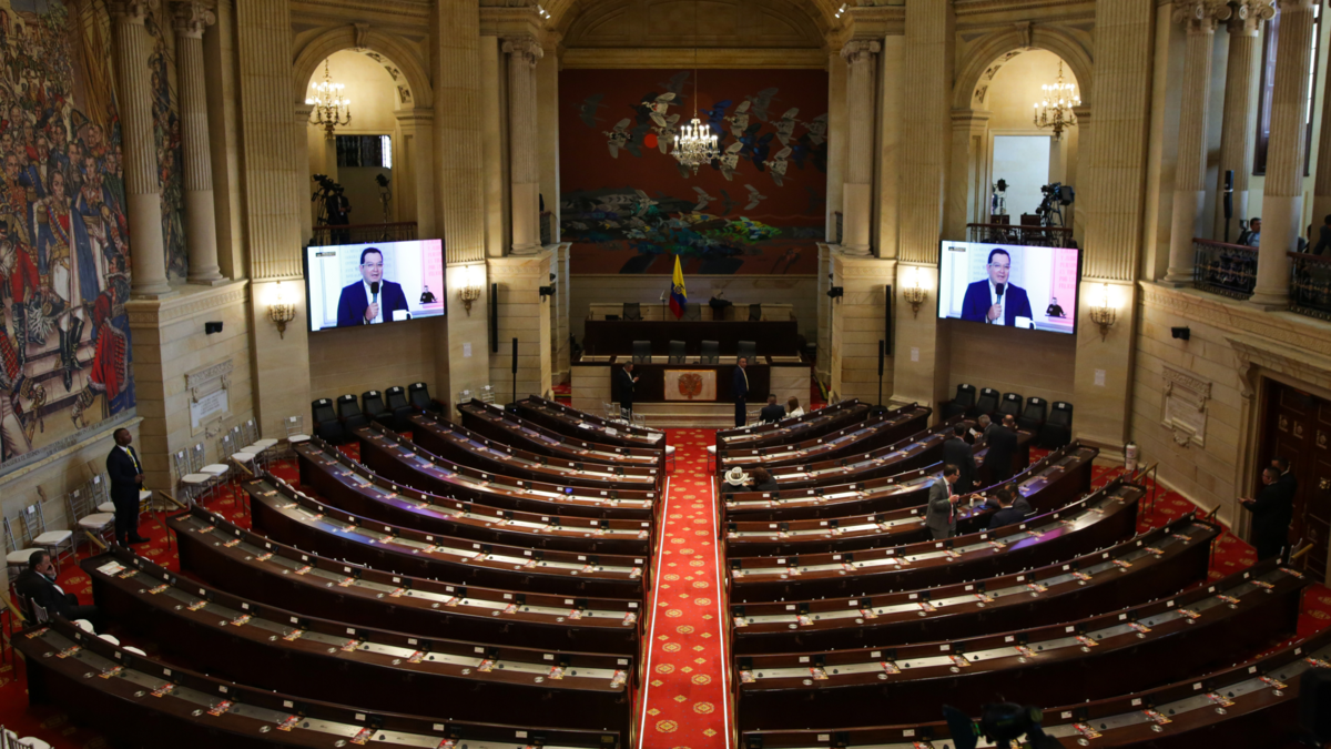 Salario de congresistas caerá más de $17 millones y el decreto de Petro ya enfrenta batalla judicial