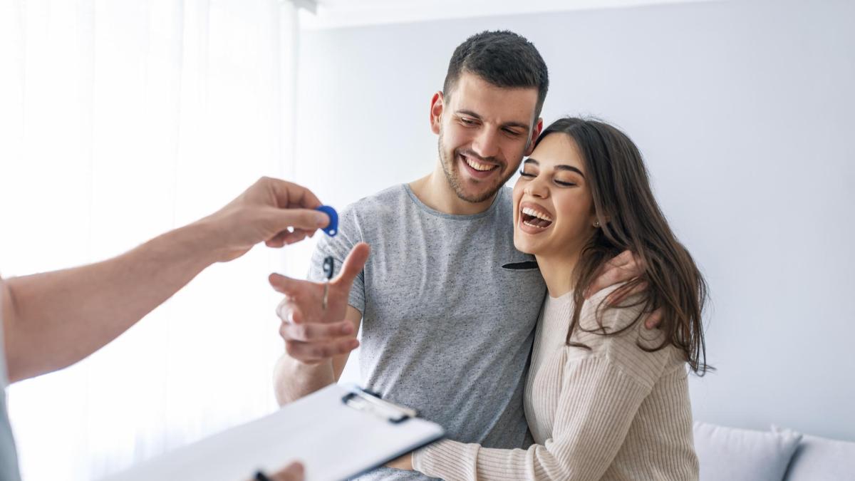 ¿Qué vivienda puede comprar en Colombia según los ingresos de su hogar? Estas son las cifras para 2026