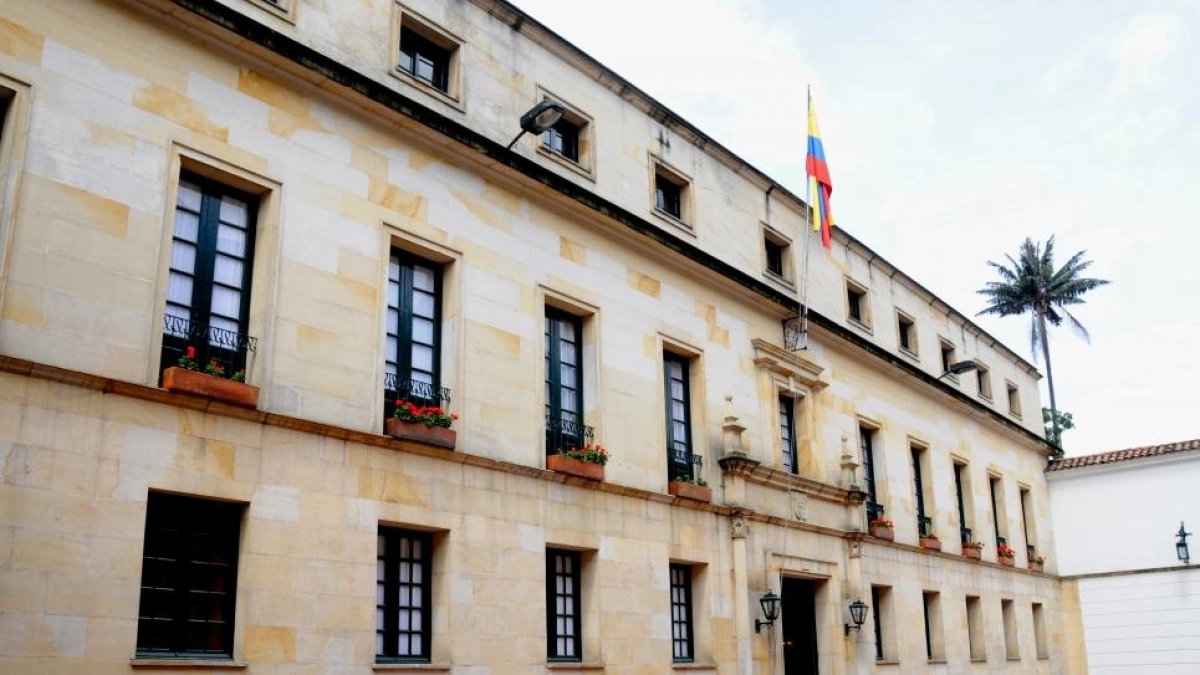 Cancillería activa canal oficial de WhatsApp para conectar con colombianos en el exterior y agilizar la consulta de servicios diplomáticos
