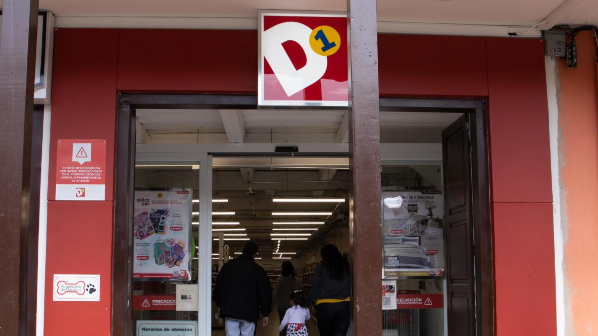 ¿Dónde queda el D1 más grande de Colombia? Es en un centro comercial de ...