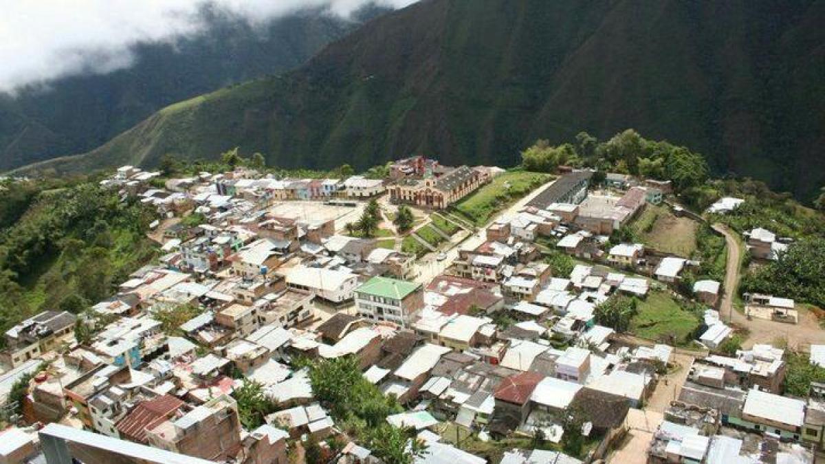 Defensoría alerta desplazamiento de más de 200 familias por combates entre grupos armados en Cumbitara, Nariño