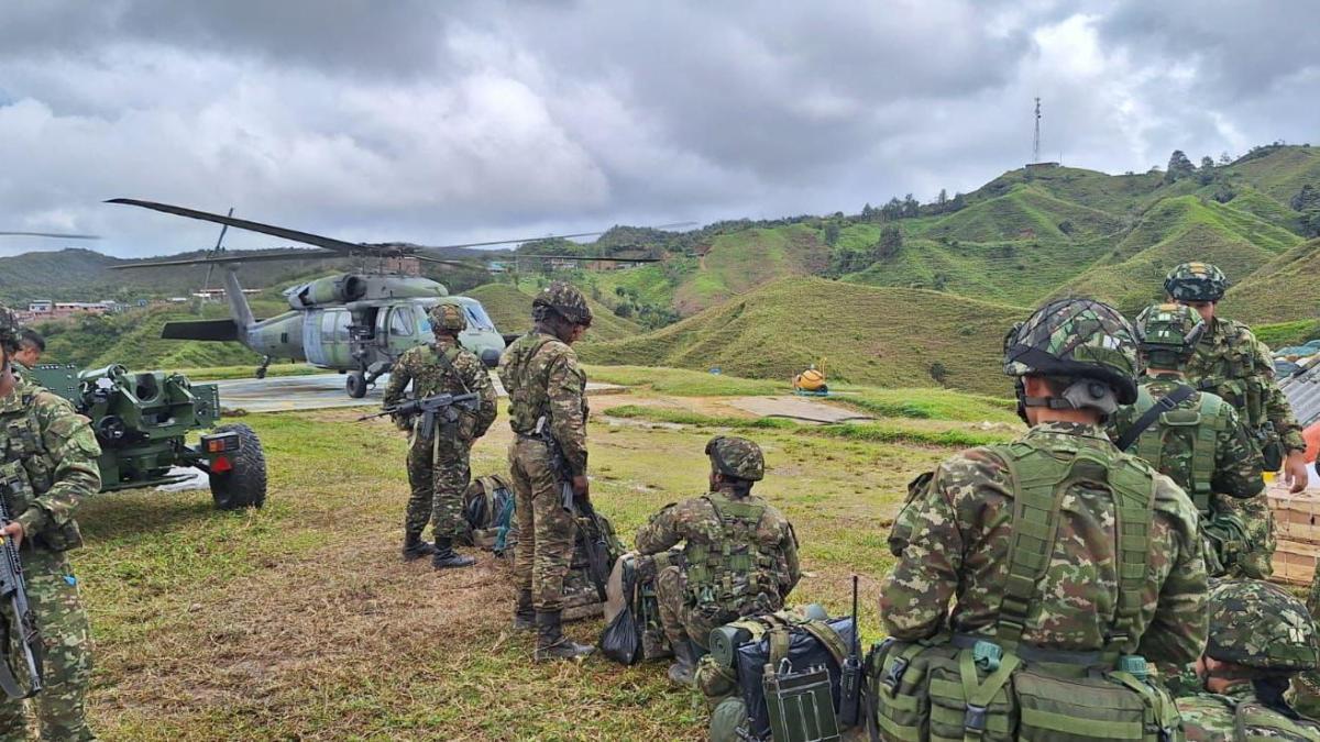 Los detalles del informe de empalme del Ejército que revela un déficit en diferentes áreas para el funcionamiento de la Fuerza