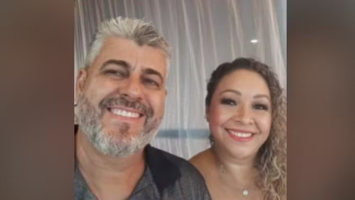 Hijo es arrestado acusado de asesinar a su madre y a su padrastro ...