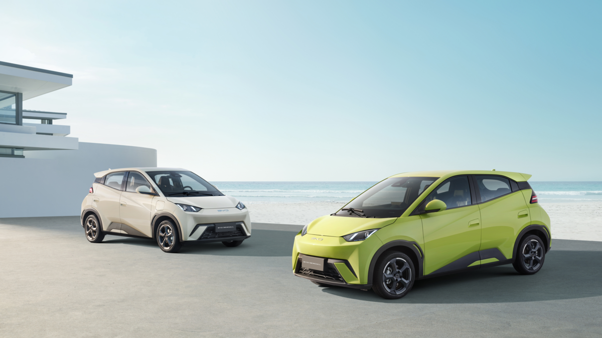 Marca china BYD abre su vitrina de vehículos eléctricos e híbridos más grande de Colombia: no está en Bogotá