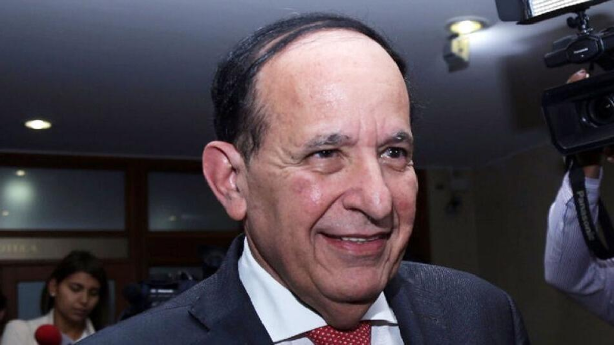 La JEP mantiene el sometimiento del exsenador Álvaro Ashton: habló de alianzas entre políticos, empresarios y paramilitares en la costa Caribe