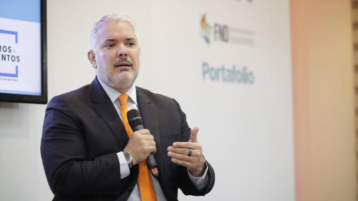Duque Llama a la Masa a Defender la Demagogia
