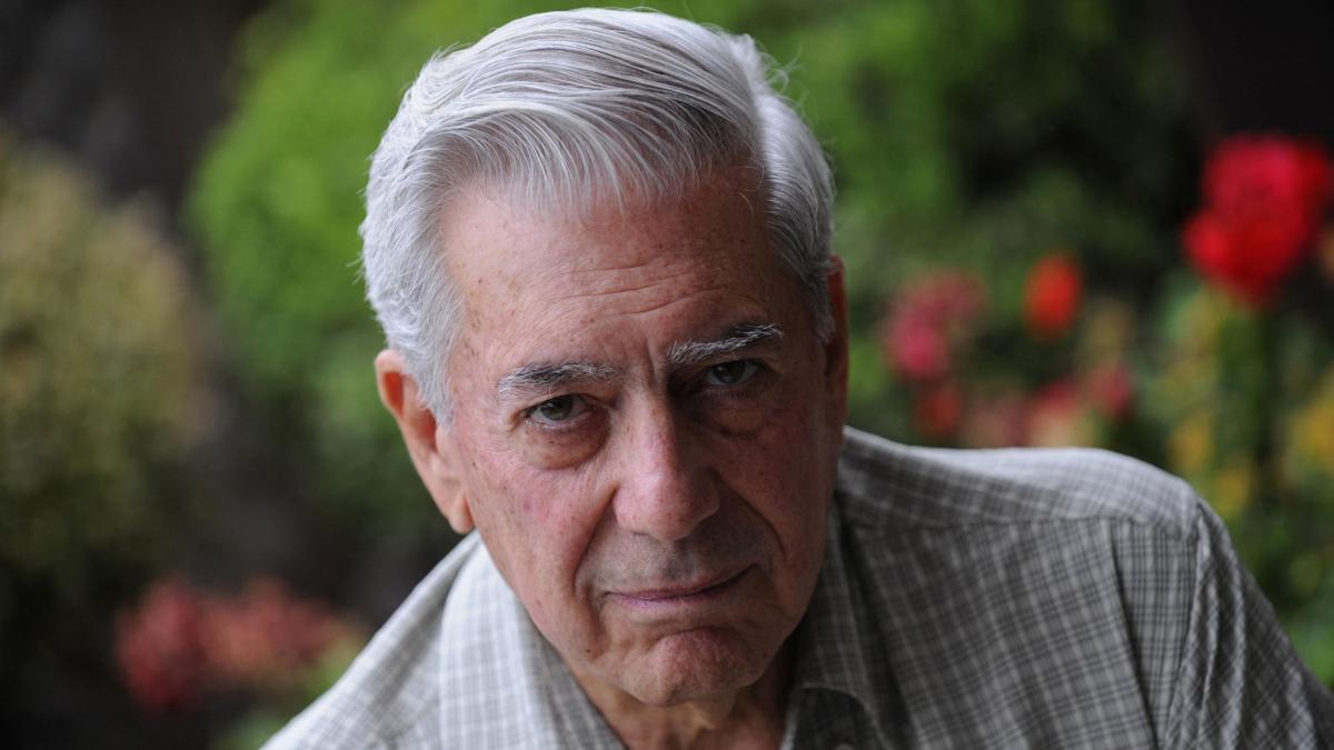 El Instituto Cervantes recibirá un legado 'in memoriam' de Mario Vargas Llosa en el X Congreso Internacional de la Lengua Española