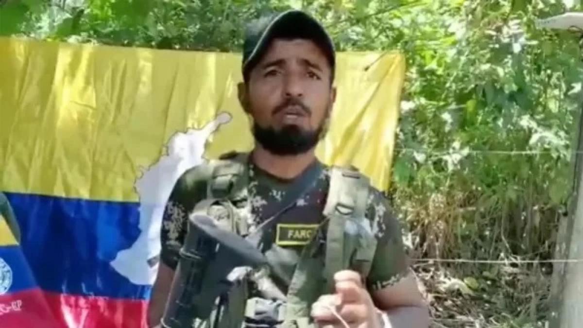 Fiscalía imputó a ‘Mocho Olmedo’ por homicidio, desplazamiento y reclutamiento de menores durante el conflicto del Catatumbo en 2025