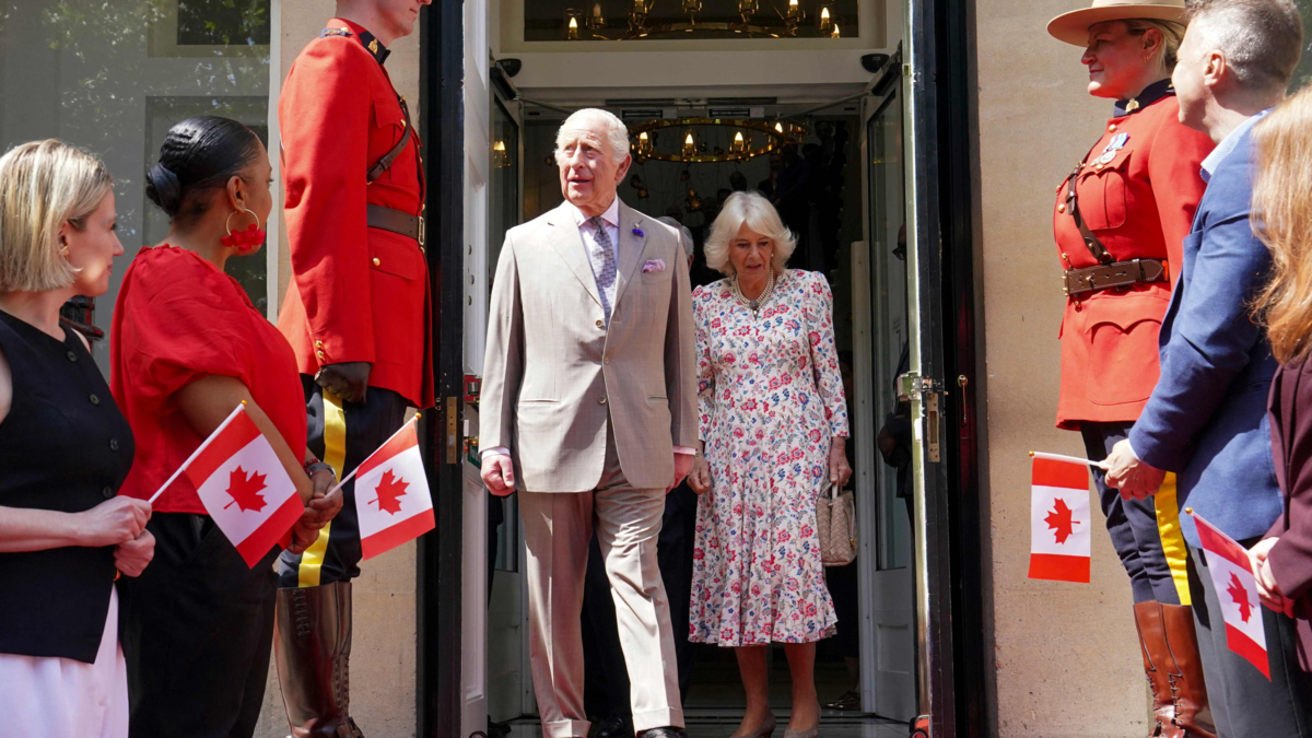 El rey Carlos III visita Canadá en un momento tenso en la relación con ...