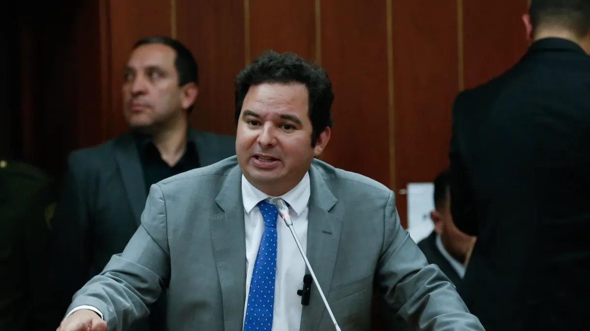 ‘La ley de rescate debe hacer parte de un diálogo nacional en el que participen los sectores políticos, gremiales y sindicales’: senador Carlos Meisel