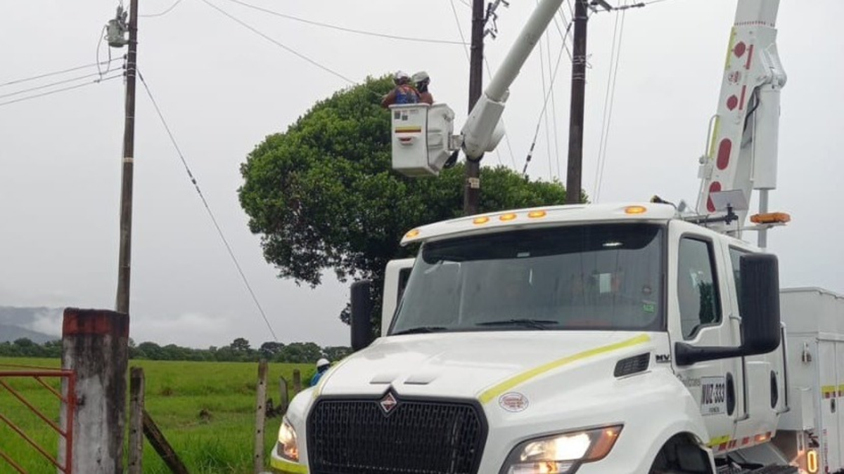 Bogotá y municipios aledaños tendrán cortes de luz este 29 de diciembre por mantenimiento de redes: conozca los barrios afectados