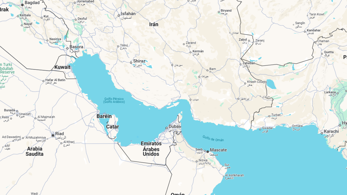 Irán anuncia la apertura total del estrecho de Ormuz, pero Estados Unidos mantiene el bloqueo: Wall Street abre en verde y petróleo cae un 9 %