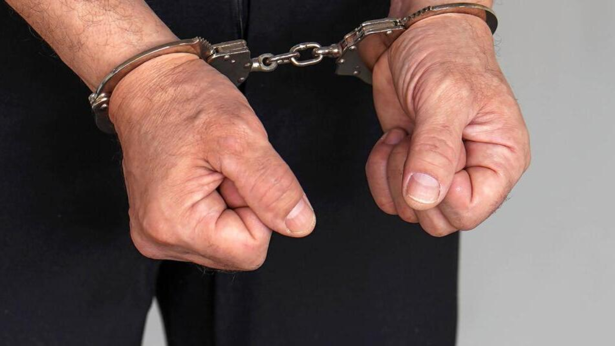 Medellín: condenan a 14 años de prisión a hombre que se hizo pasar como mujer para contactar por redes y luego violar a una menor de 14 años