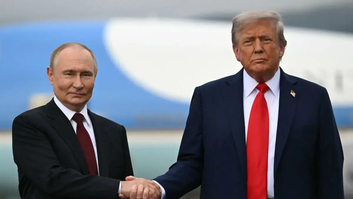 Vladimir Putin y Donald Trump alistan una cumbre en Budapest mientras el Kremlin admite que aún hay 'muchas cuestiones' por resolver