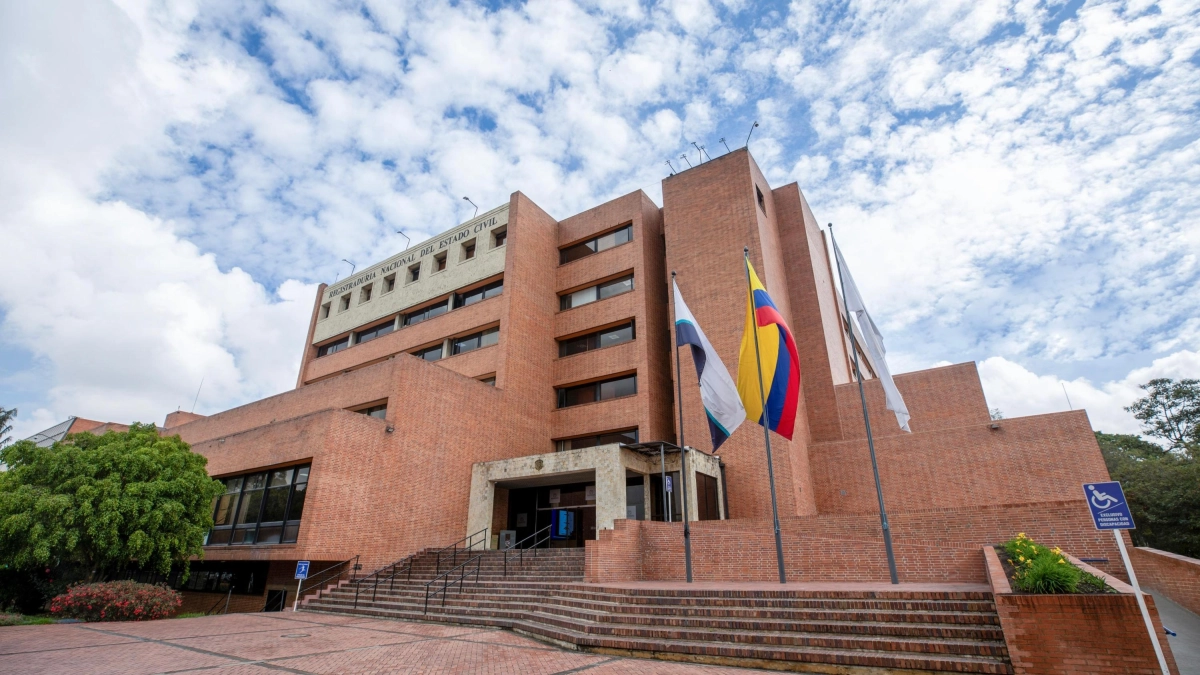 Registraduría promete cambios tras fallo por caso de mujer trans y barreras para inscribirse